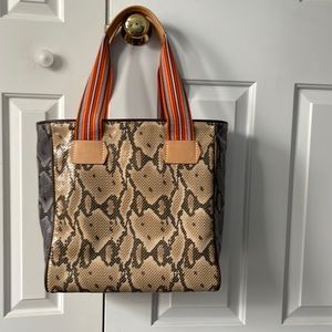 Consuela tote